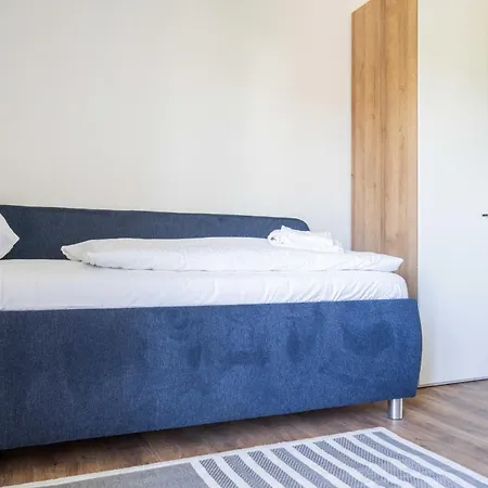 Johouse Johouse 13 호텔